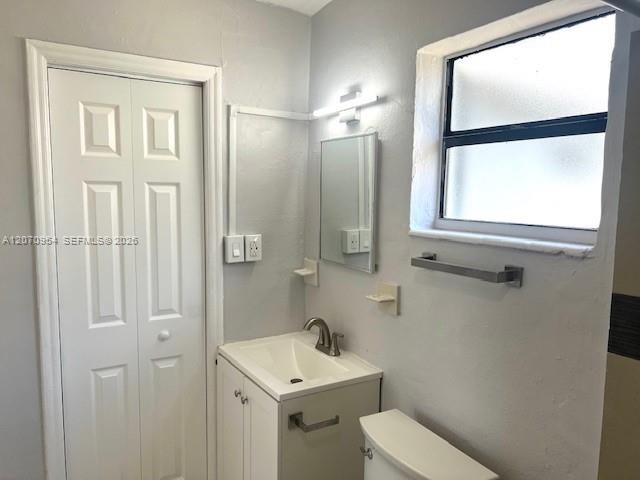 For Rent: $1,625 (1 beds, 1 baths, 992 Square Feet)