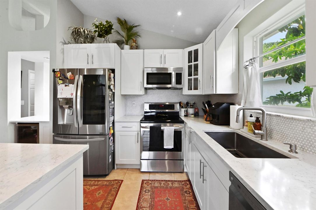 14 Kitchen 04