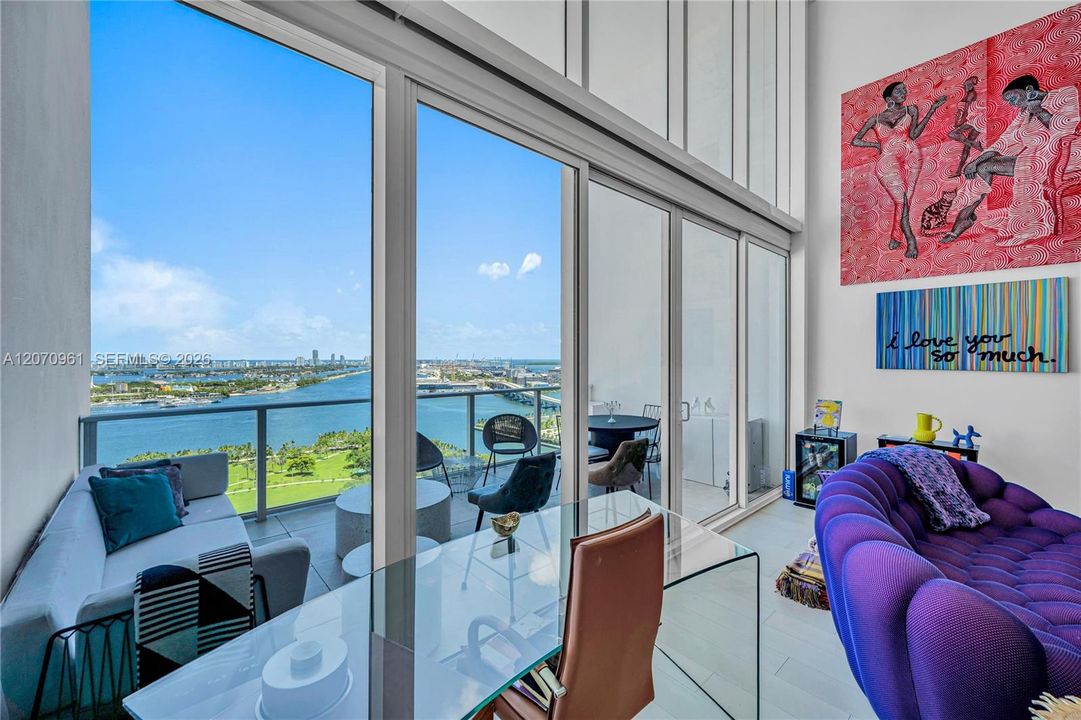For Sale: $1,555,888 (2 beds, 2 baths, 1794 Square Feet)