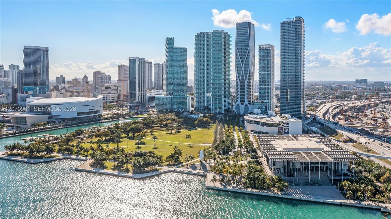 For Sale: $1,555,888 (2 beds, 2 baths, 1794 Square Feet)