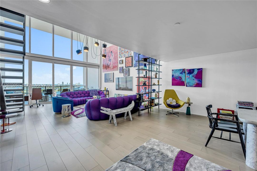 For Sale: $1,555,888 (2 beds, 2 baths, 1794 Square Feet)