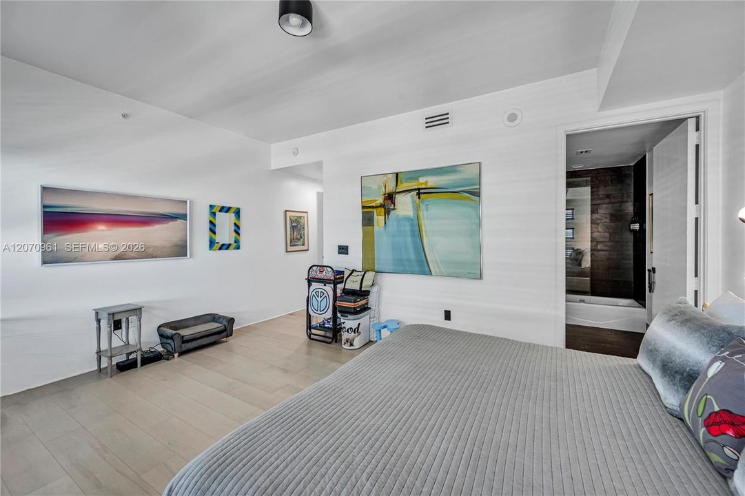 For Sale: $1,555,888 (2 beds, 2 baths, 1794 Square Feet)