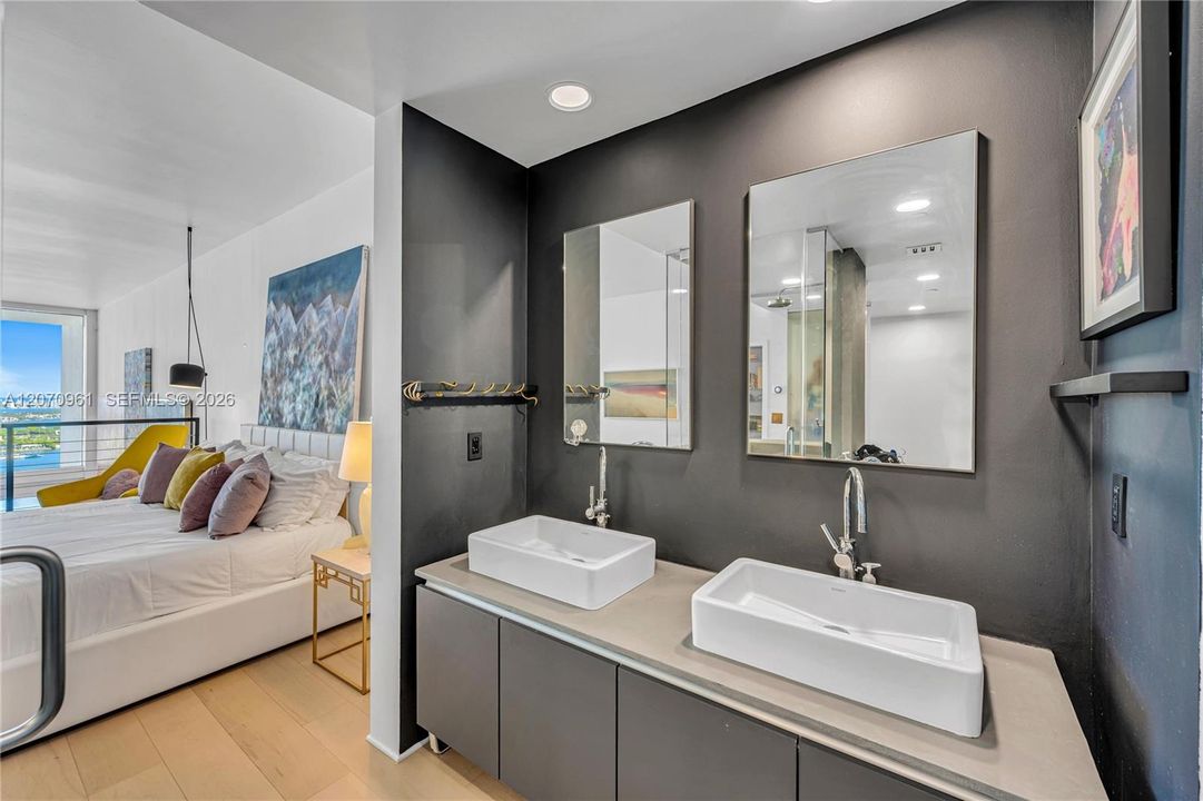 For Sale: $1,555,888 (2 beds, 2 baths, 1794 Square Feet)