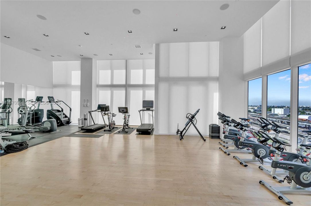 For Sale: $1,555,888 (2 beds, 2 baths, 1794 Square Feet)