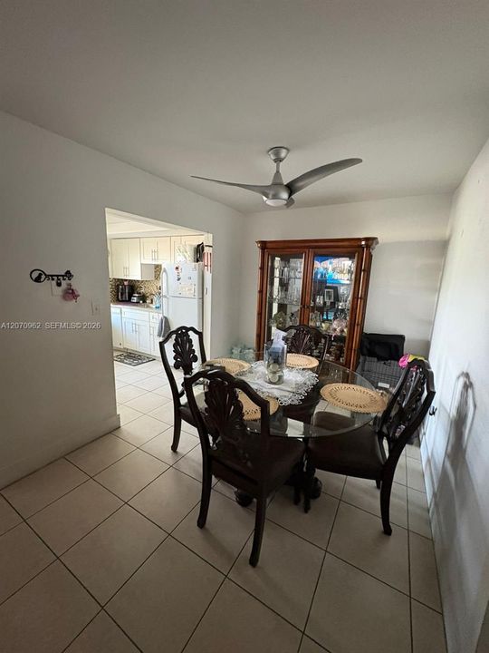 For Rent: $2,250 (2 beds, 2 baths, 1250 Square Feet)