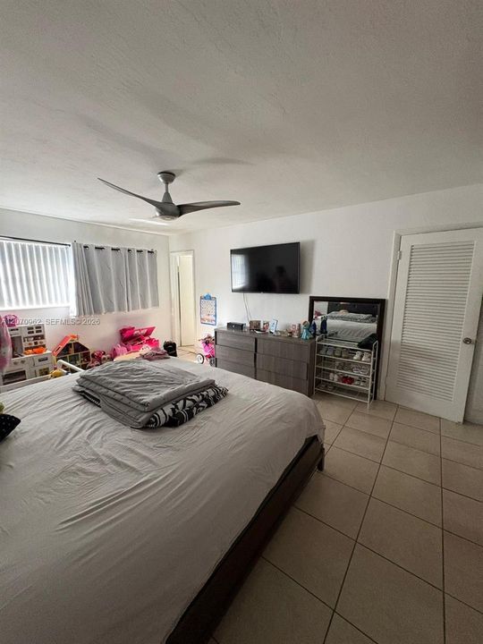 For Rent: $2,250 (2 beds, 2 baths, 1250 Square Feet)