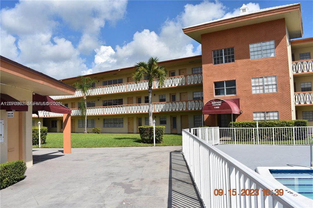 For Rent: $2,250 (2 beds, 2 baths, 1250 Square Feet)