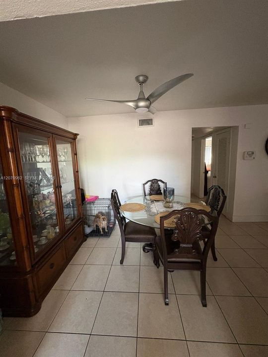 For Rent: $2,250 (2 beds, 2 baths, 1250 Square Feet)