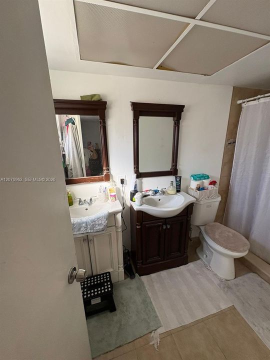 For Rent: $2,250 (2 beds, 2 baths, 1250 Square Feet)
