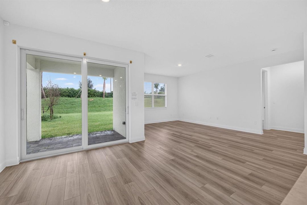 16-web-or-mls-3A5A7533
