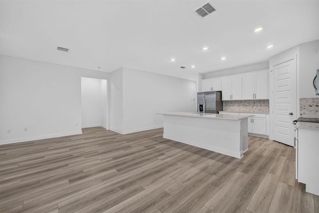 12-web-or-mls-3A5A7513