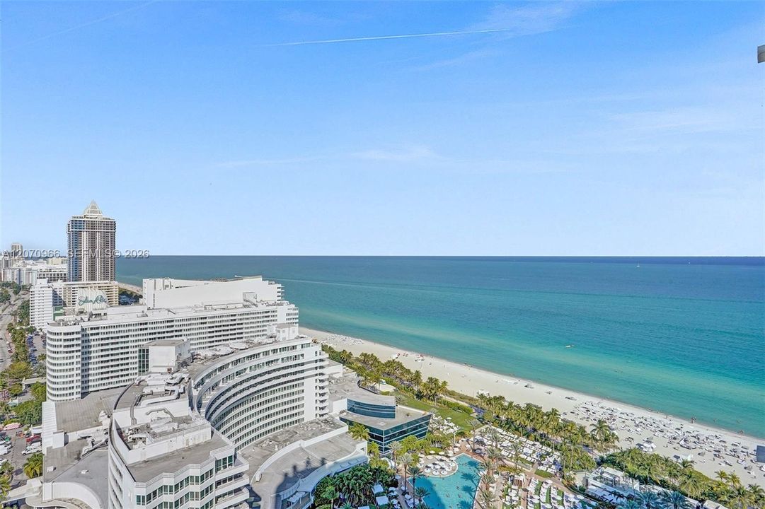 For Rent: $7,000 (1 beds, 2 baths, 1100 Square Feet)