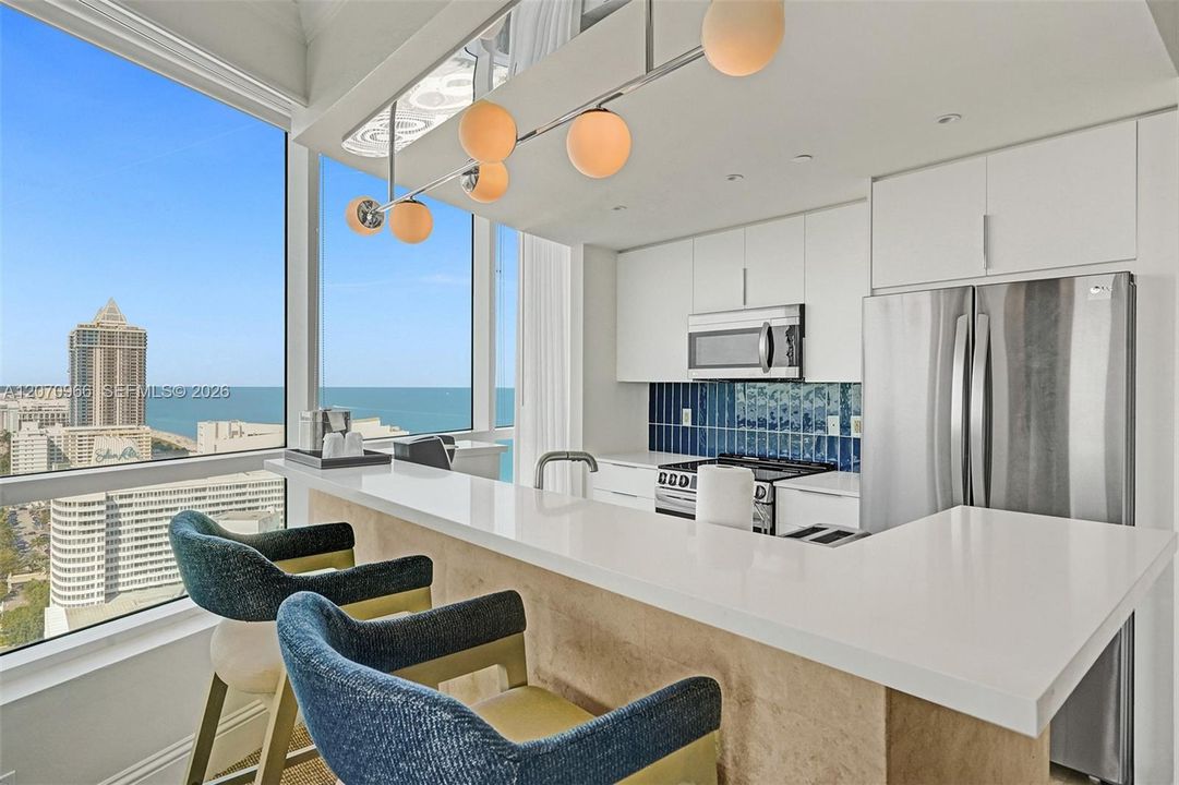 For Rent: $7,000 (1 beds, 2 baths, 1100 Square Feet)