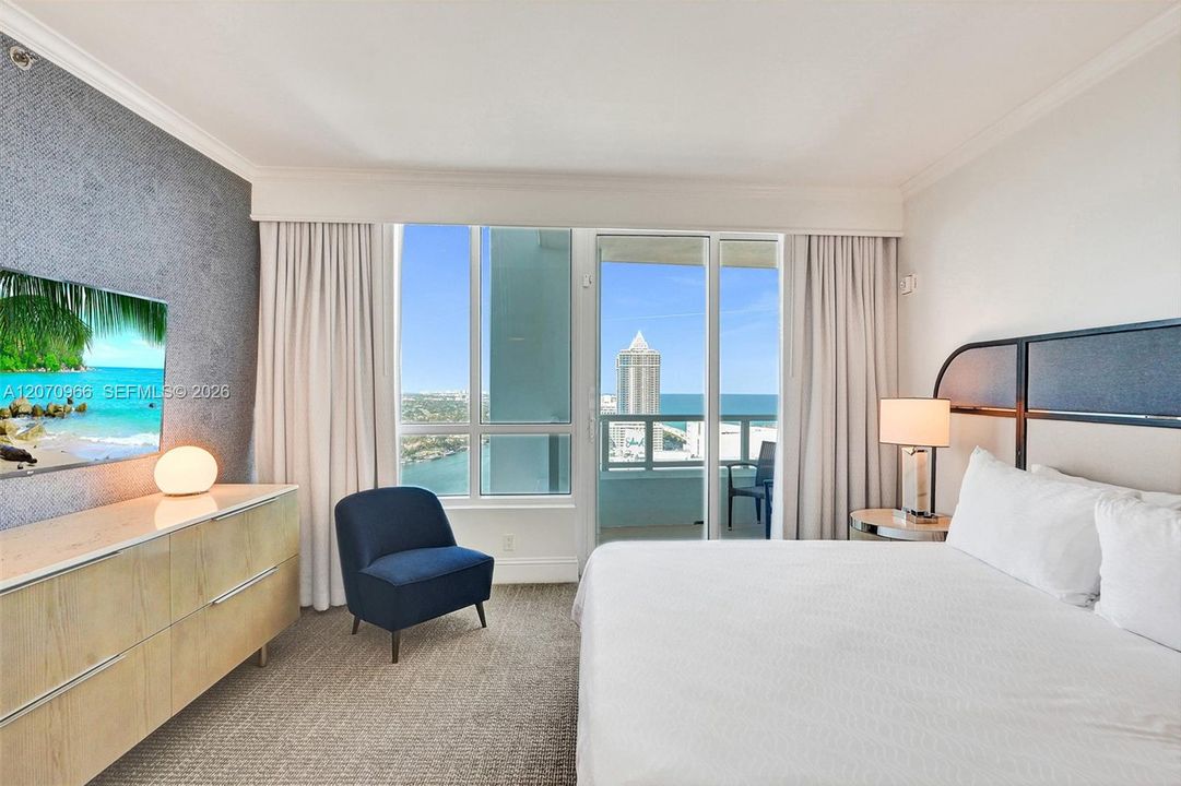 For Rent: $7,000 (1 beds, 2 baths, 1100 Square Feet)