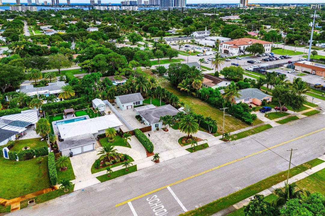 044-8196thStreet-LakePark-FL-33403-FULL