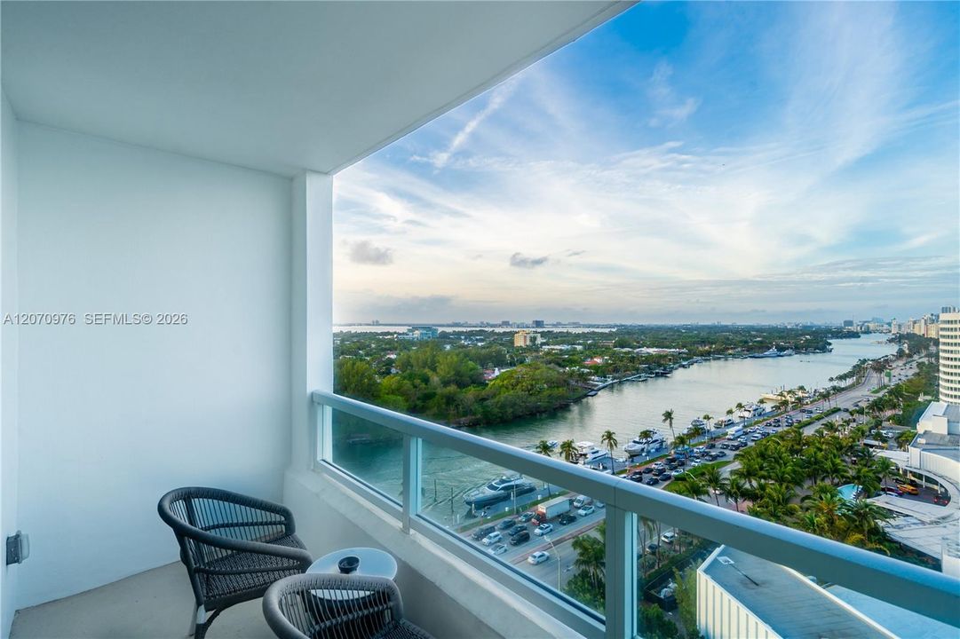 For Rent: $5,000 (0 beds, 1 baths, 550 Square Feet)