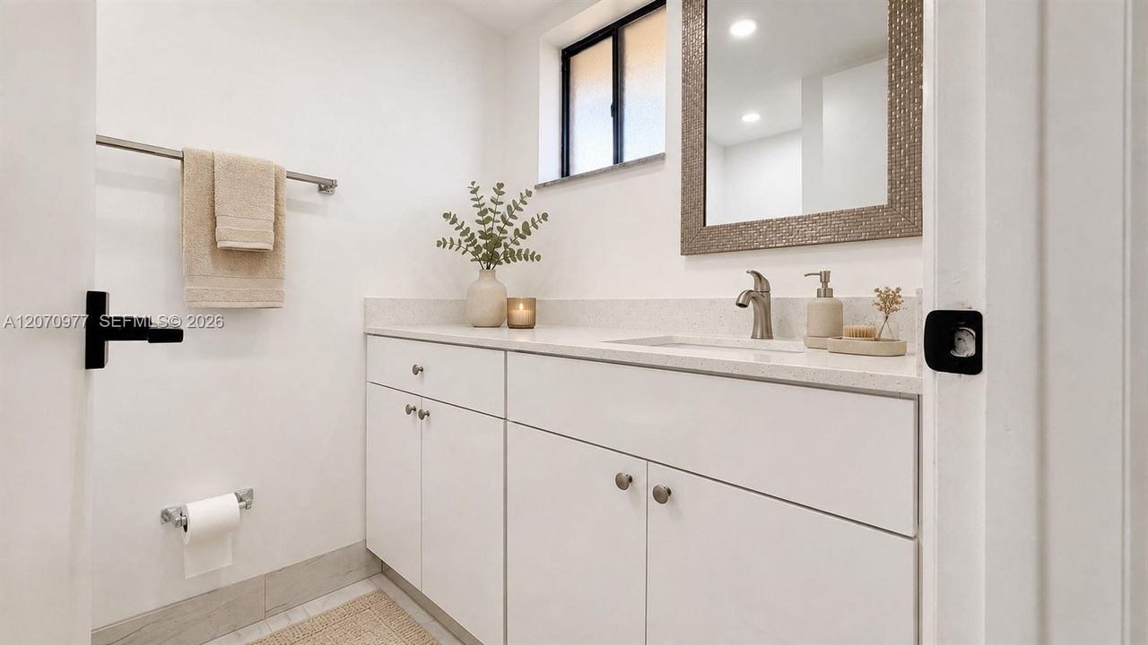 For Rent: $1,850 (1 beds, 1 baths, 773 Square Feet)