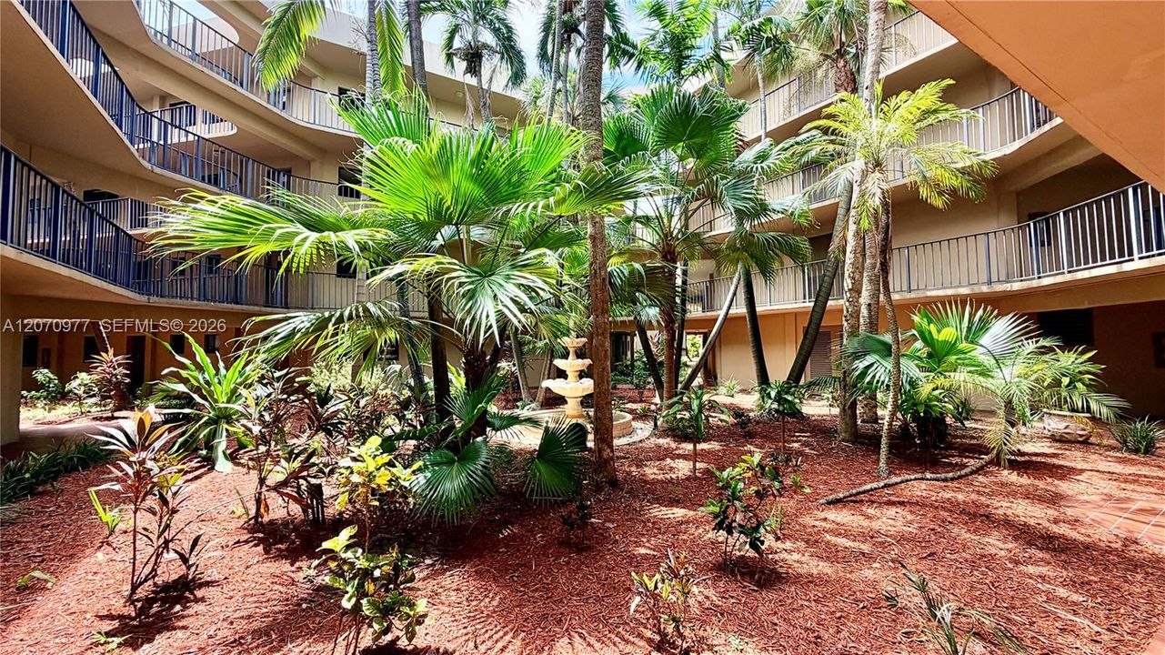 For Rent: $1,850 (1 beds, 1 baths, 773 Square Feet)
