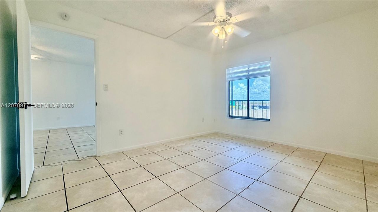 For Rent: $1,850 (1 beds, 1 baths, 773 Square Feet)