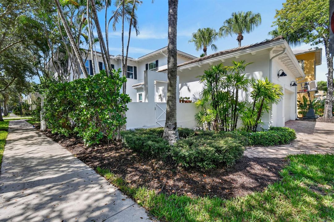 137InkberryDr(70)