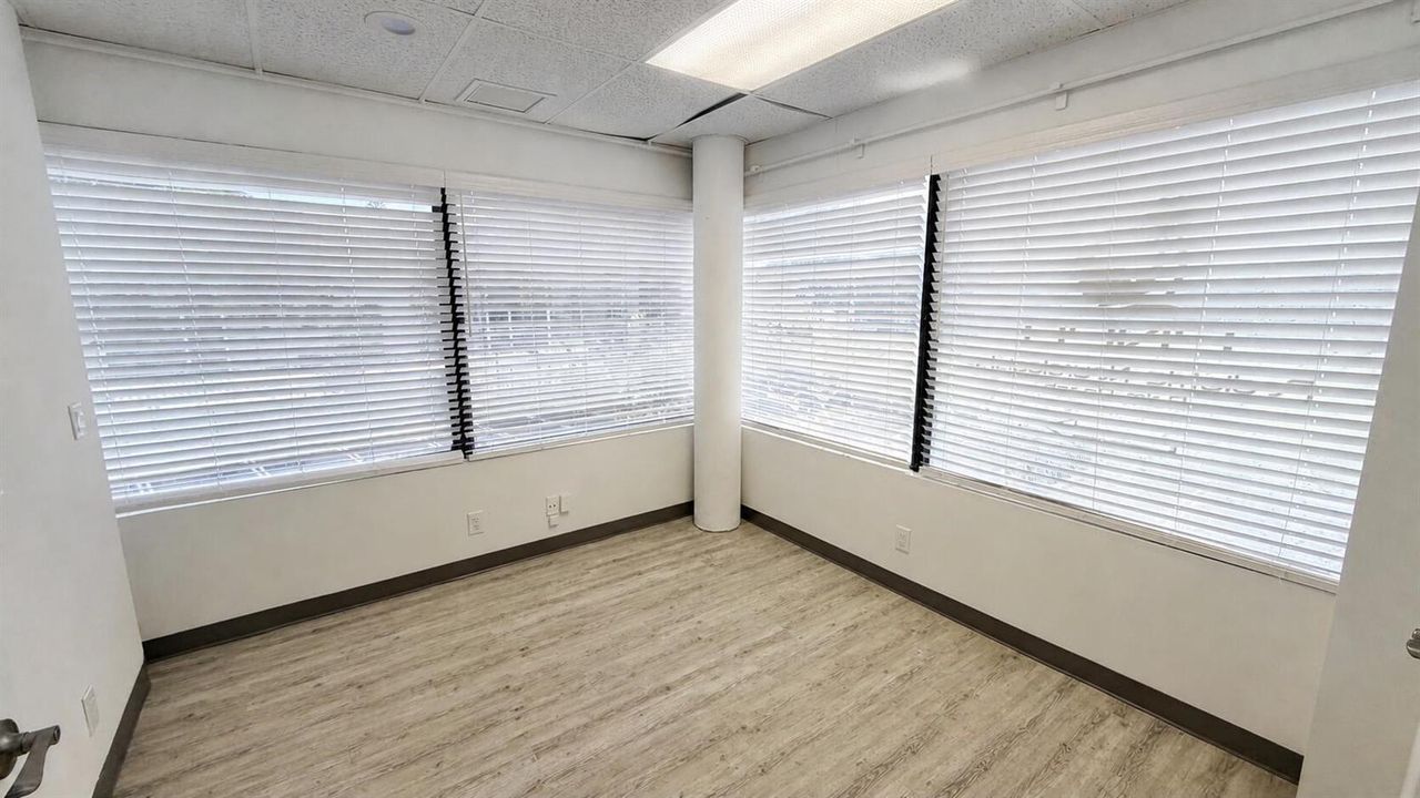 Office Vacant