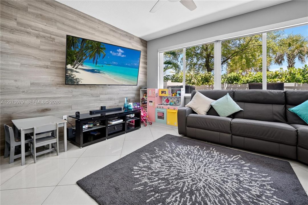 For Rent: $5,000 (4 beds, 2 baths, 2245 Square Feet)