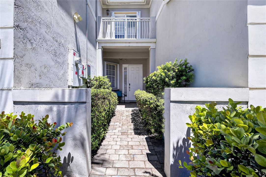 For Rent: $5,000 (4 beds, 2 baths, 2245 Square Feet)