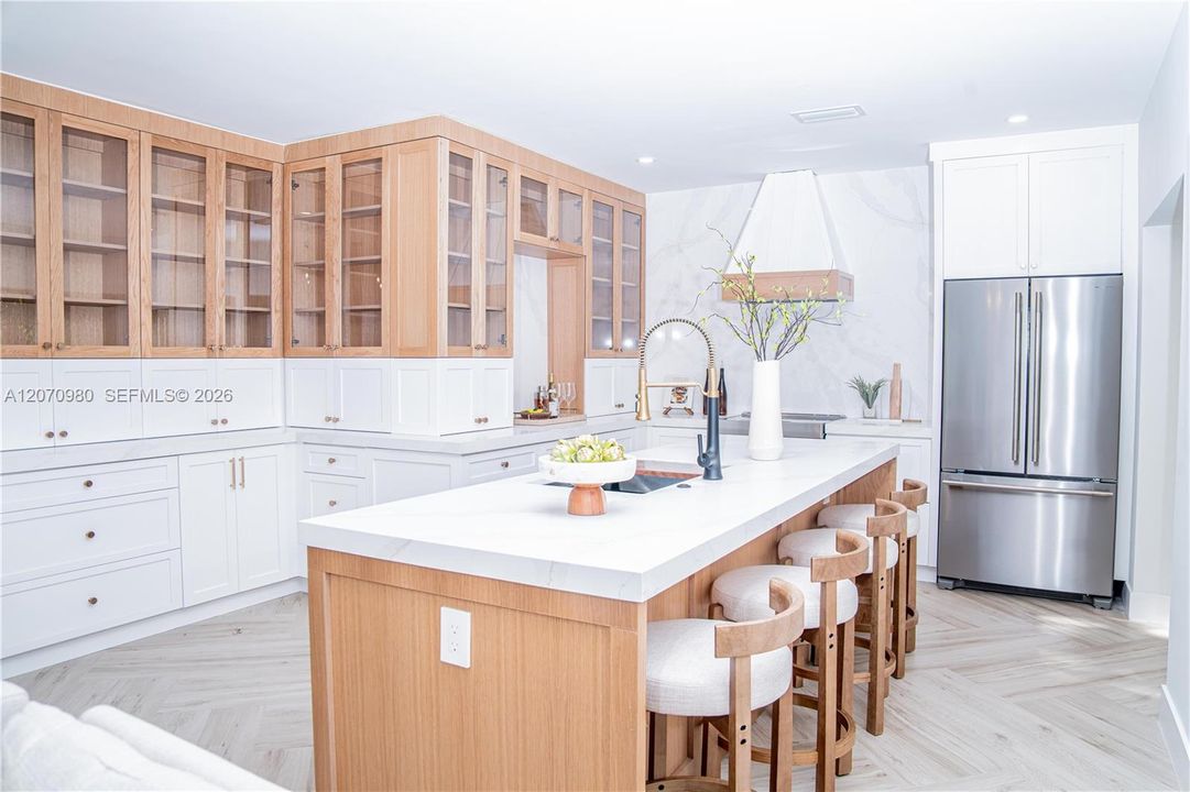 For Sale: $2,400,000 (3 beds, 2 baths, 2259 Square Feet)