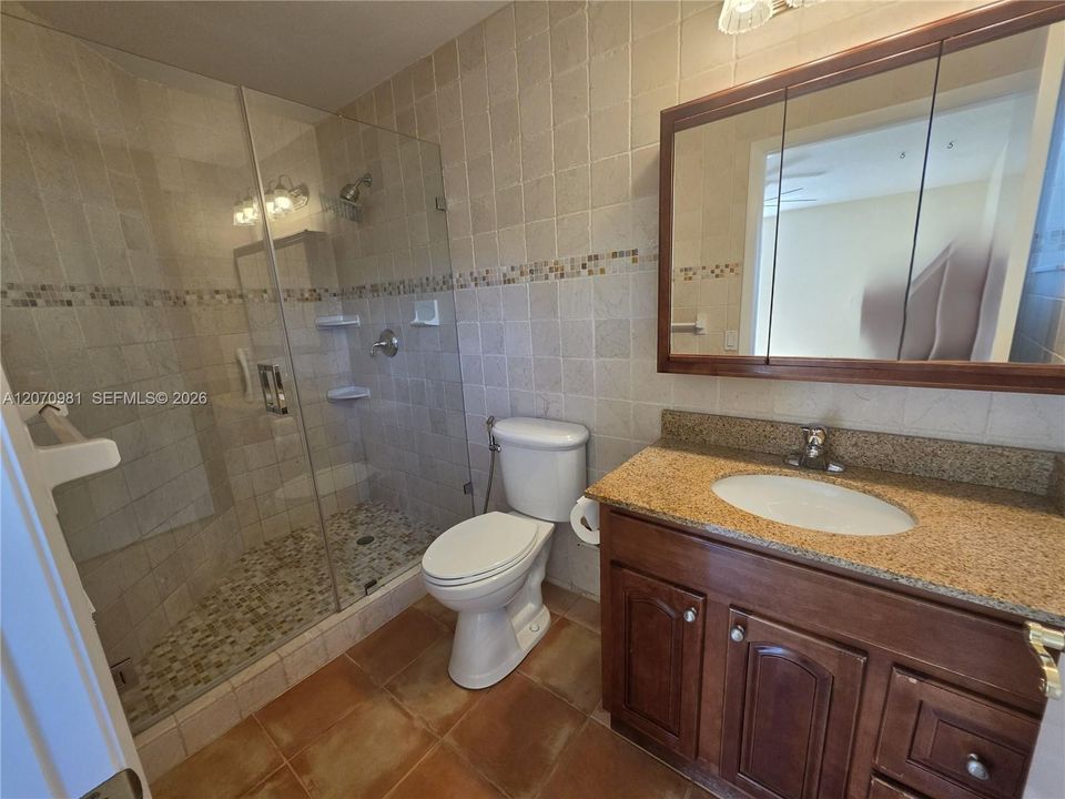 For Rent: $3,800 (2 beds, 2 baths, 1064 Square Feet)
