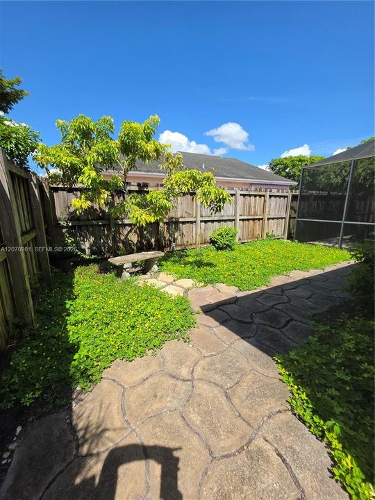 For Rent: $3,800 (2 beds, 2 baths, 1064 Square Feet)