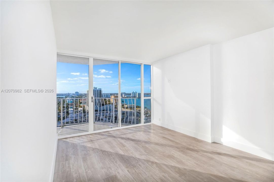 For Rent: $2,900 (2 beds, 2 baths, 1030 Square Feet)