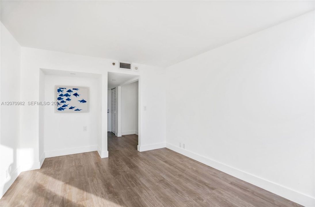 For Rent: $2,900 (2 beds, 2 baths, 1030 Square Feet)