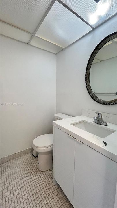 В аренду: $1,950 (1 спален, 1 ванн, 725 Квадратных фут)