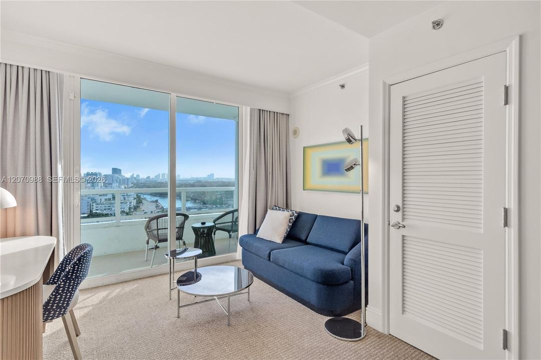 For Rent: $5,500 (0 beds, 1 baths, 550 Square Feet)