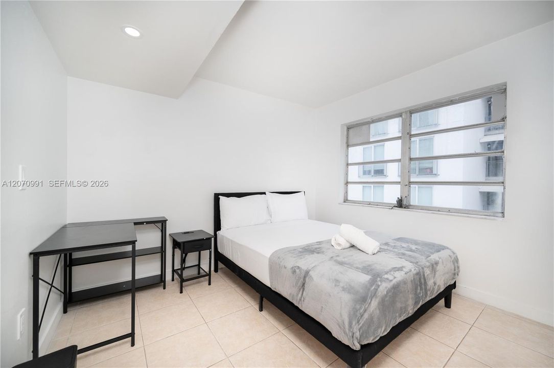 В аренду: $2,850 (2 спален, 2 ванн, 910 Квадратных фут)