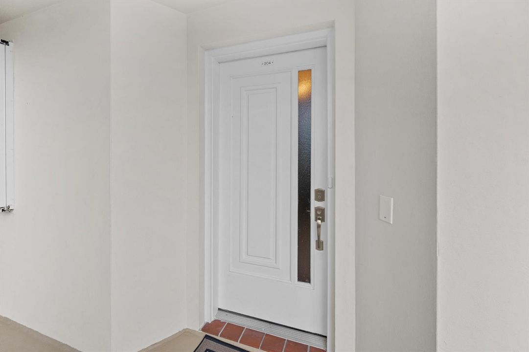 350 Beach Rd 204