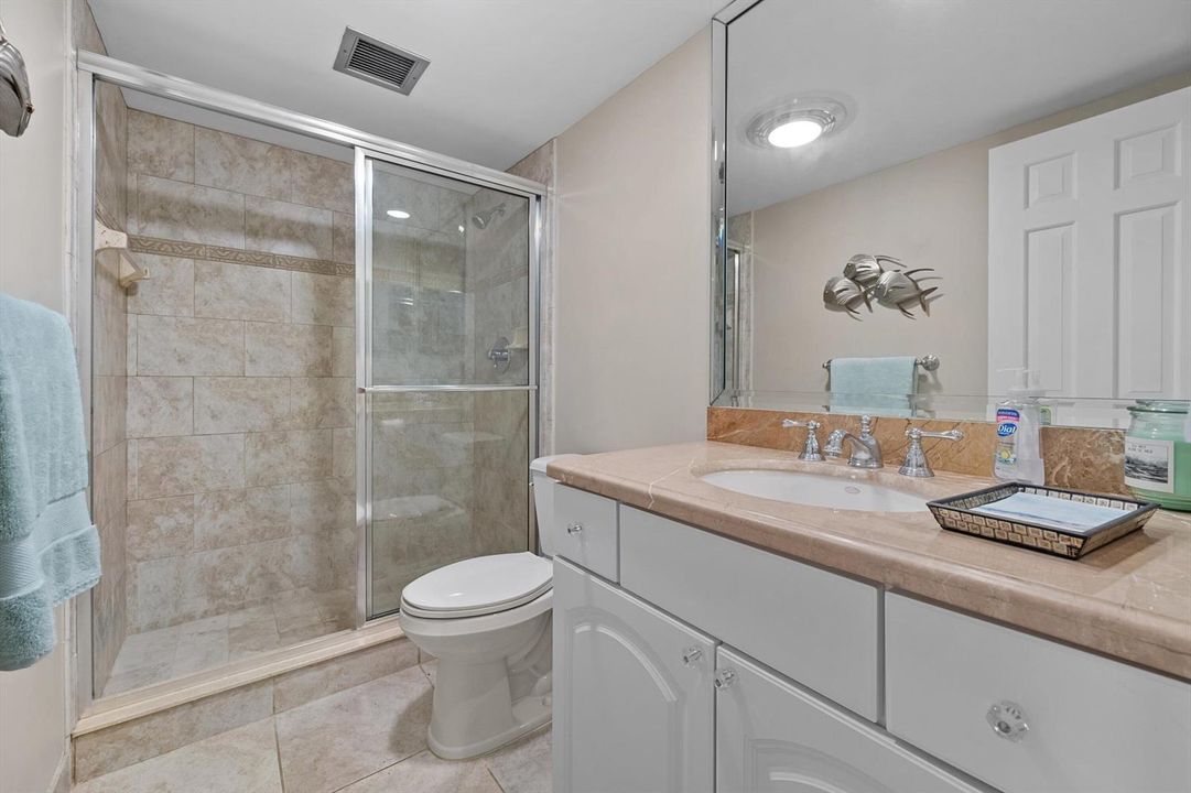 350 Beach Rd 204