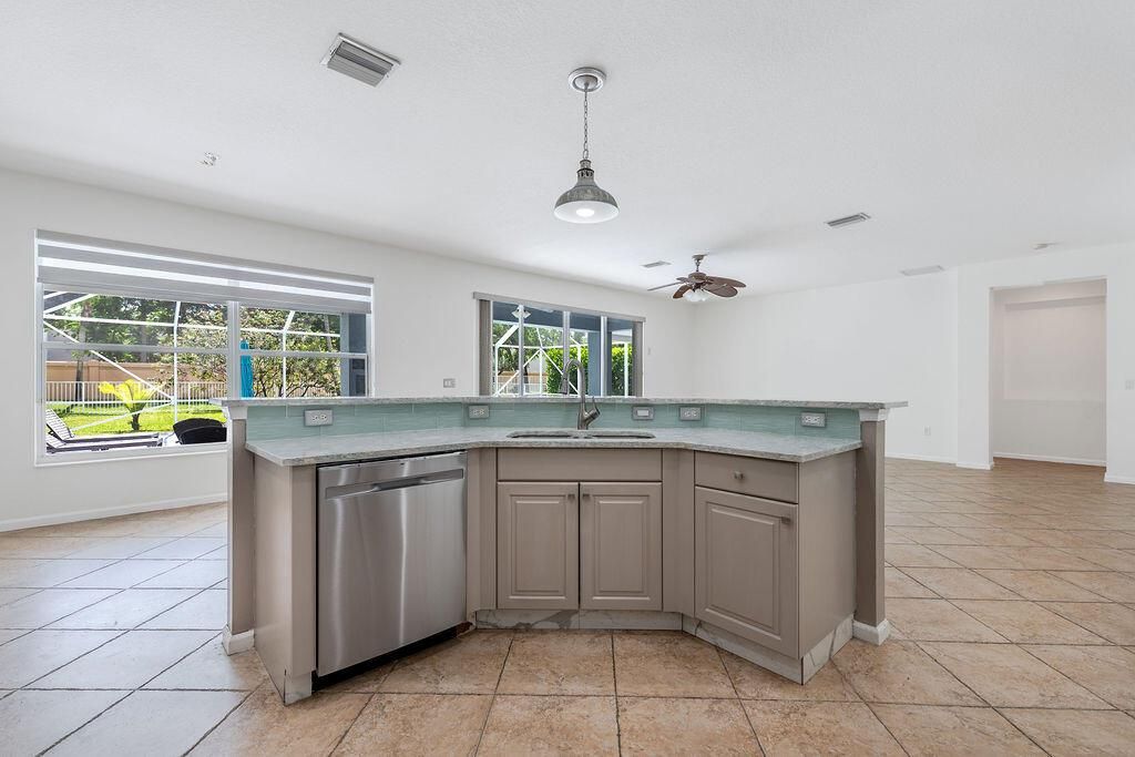 116BellaVistaWay.RoyalPalmBeach-22