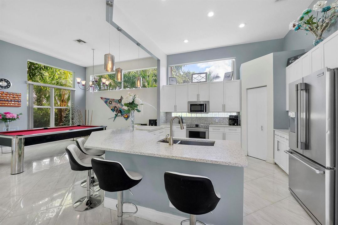 4862 Kensington Cir_044