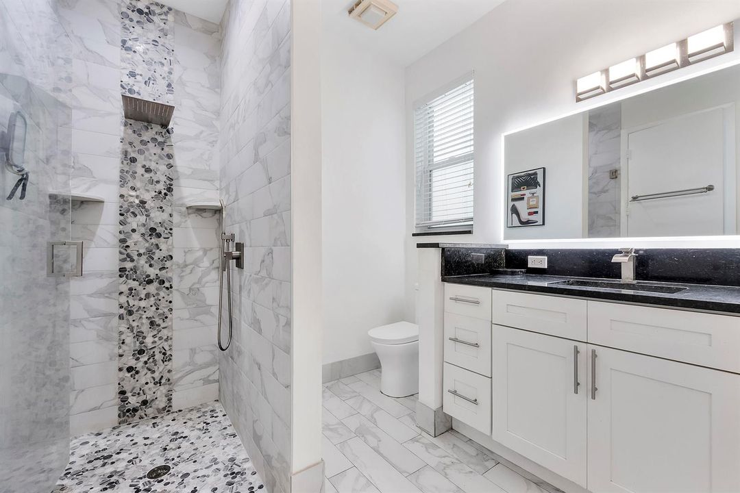4862 Kensington Cir_069