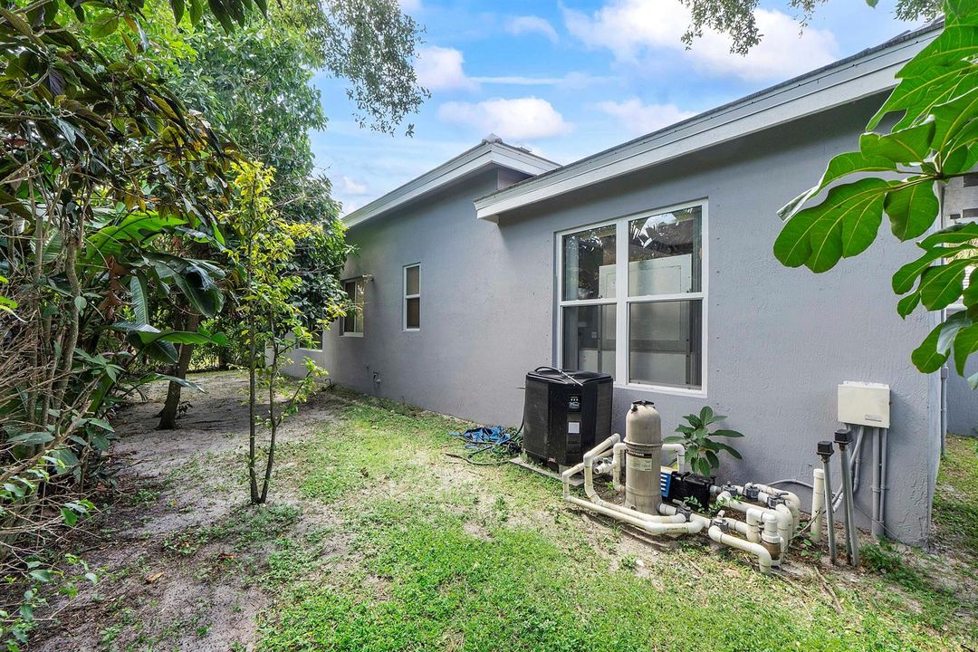 4862 Kensington Cir_031