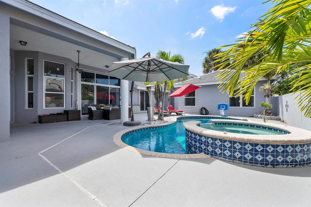 4862 Kensington Cir_030