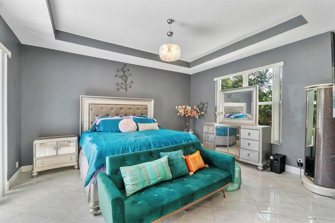 4862 Kensington Cir_064