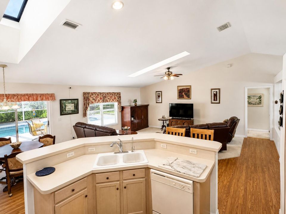 Kitchen/Living Room