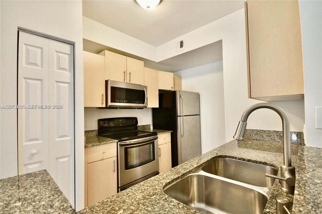 En Venta: $265,000 (1 camas, 1 baños, 850 Pies cuadrados)
