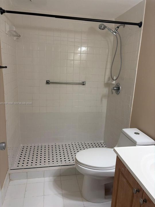 For Rent: $1,990 (2 beds, 1 baths, 953 Square Feet)