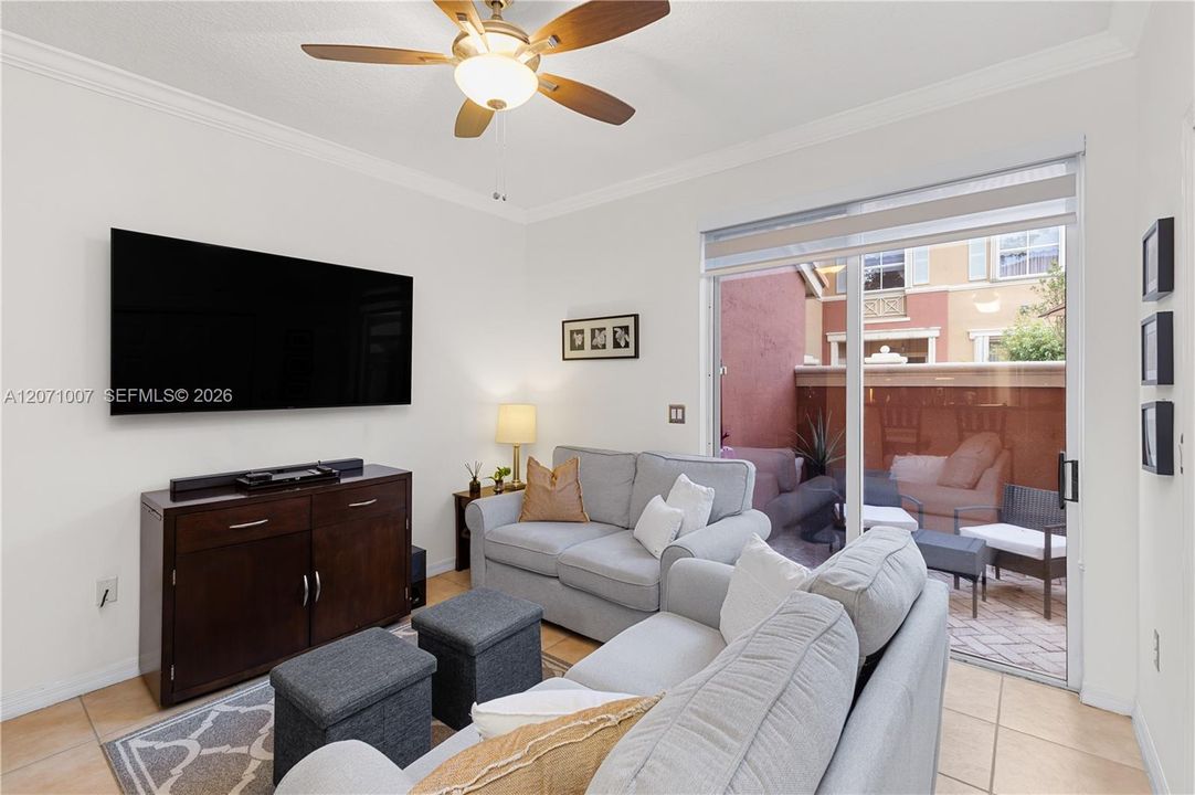 For Rent: $3,250 (3 beds, 2 baths, 1210 Square Feet)