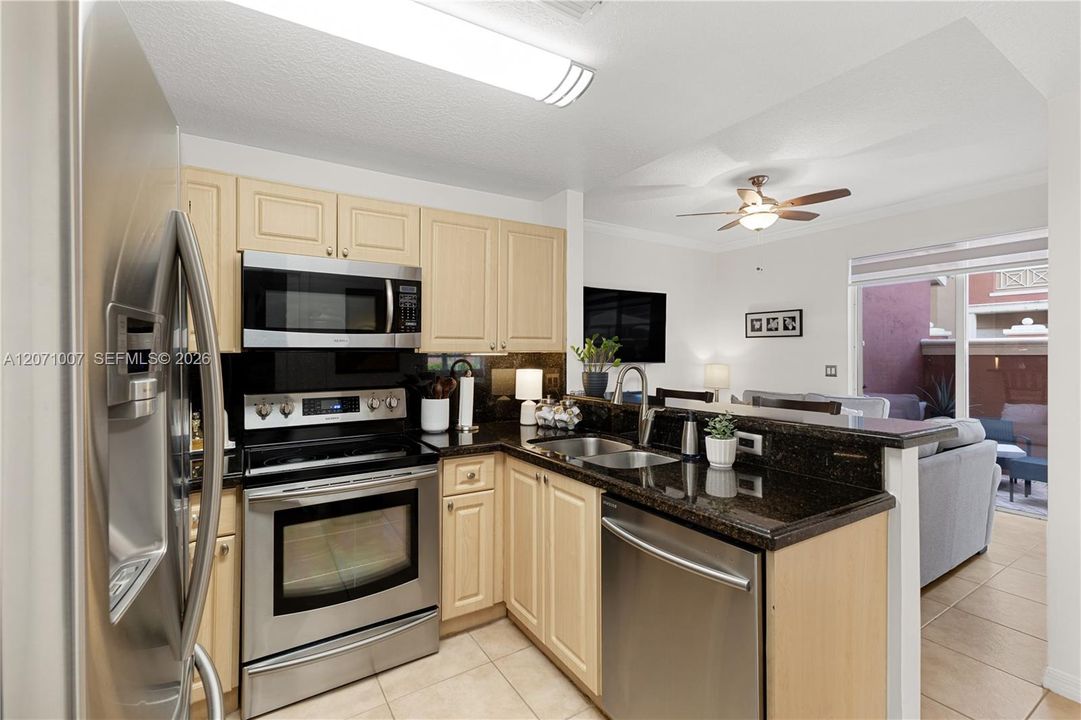 For Rent: $3,250 (3 beds, 2 baths, 1210 Square Feet)