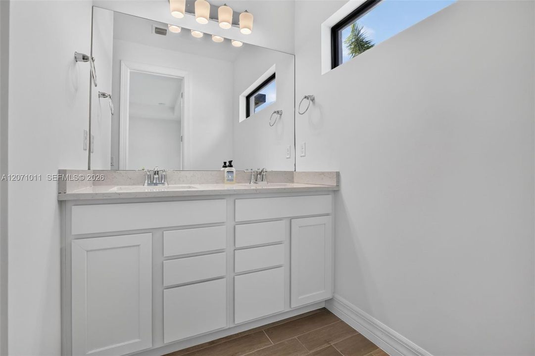 For Sale: $714,900 (3 beds, 2 baths, 1691 Square Feet)