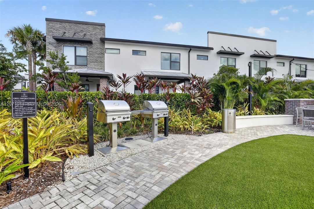 For Sale: $714,900 (3 beds, 2 baths, 1691 Square Feet)